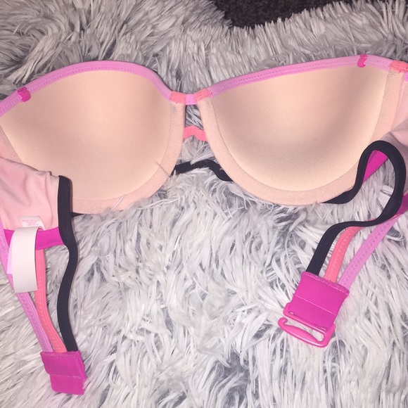 Victoria Secret bathing suite top - Picture 2 of 3